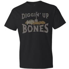 Load image into Gallery viewer, Randy Travis Black Diggin&#39; Up Bones Tee
