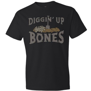 Randy Travis Black Diggin' Up Bones Tee